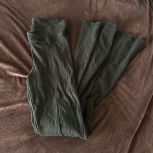 Ribbed flare leggings